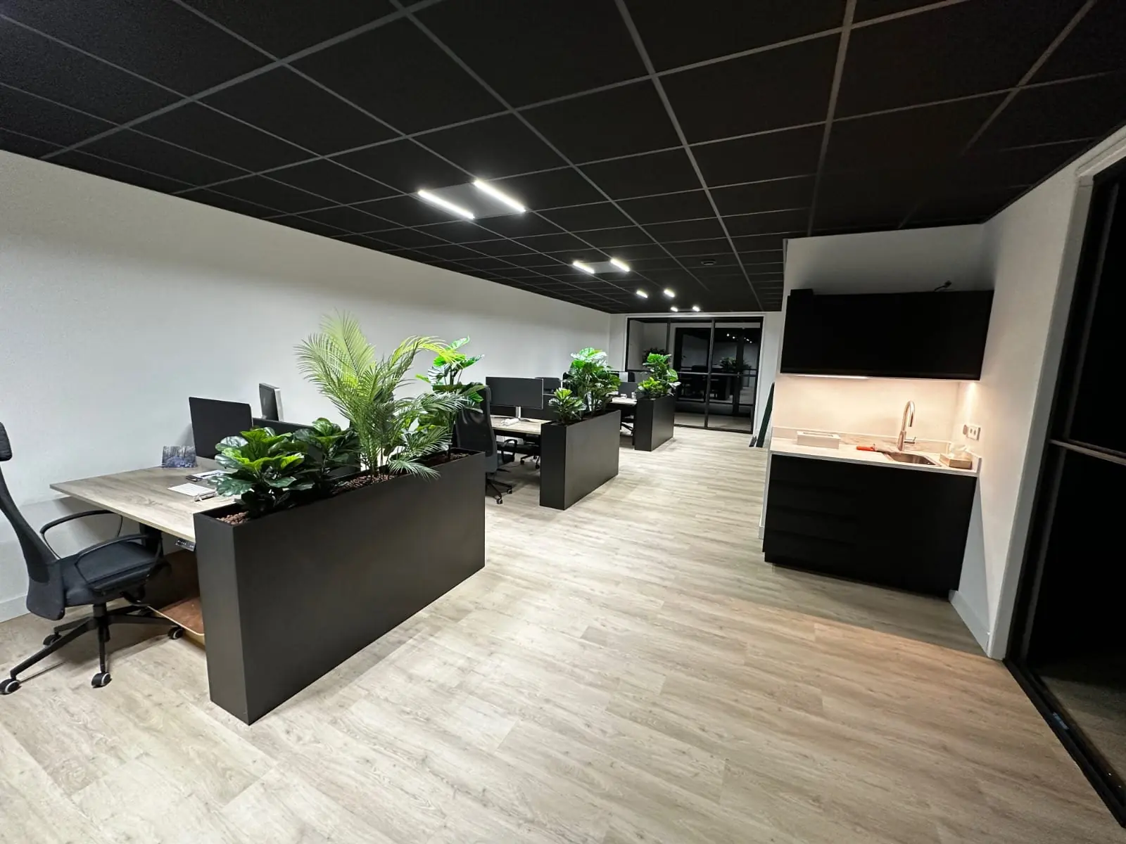 Kantoorruimte met maatwerk inrichting